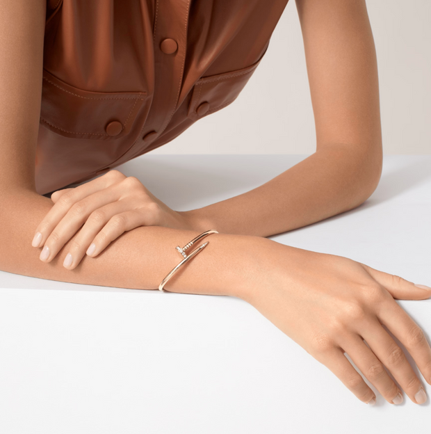 VENUS THIN BANGLE